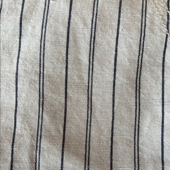 Old Navy Grey and Navy Striped Women Shorts -Sz 16 - Picture 3 of 6